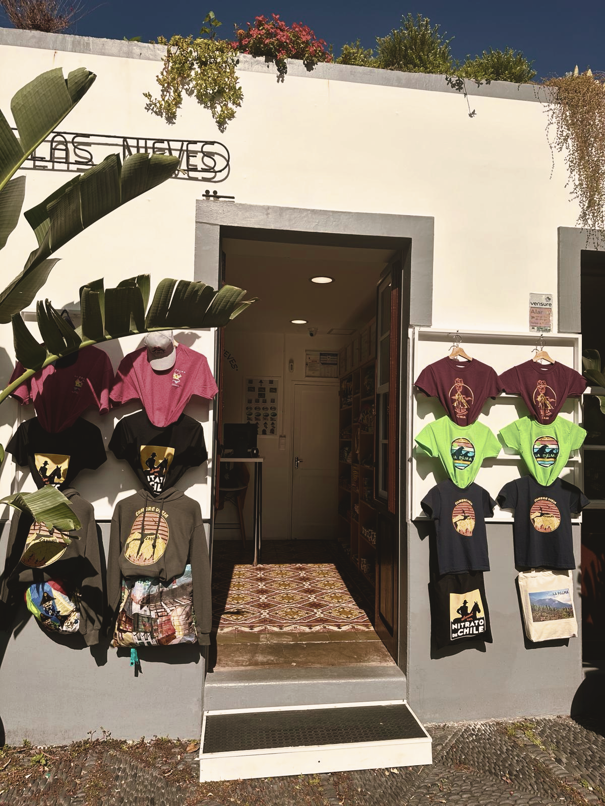 Selección de regalos, libros, joyas y productos