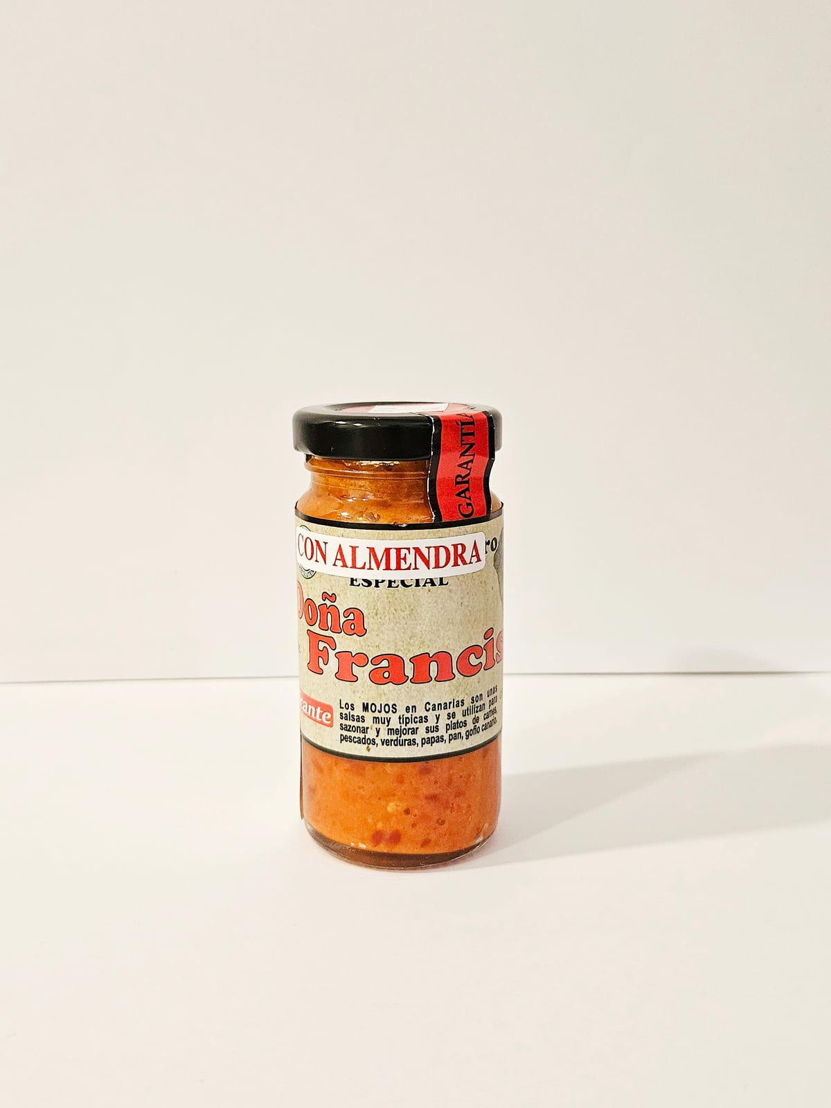 Mojo rojo picante con almendra 100ml